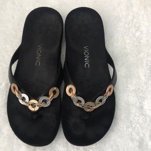 Vionic Sandals 2 Tone Medal Rings